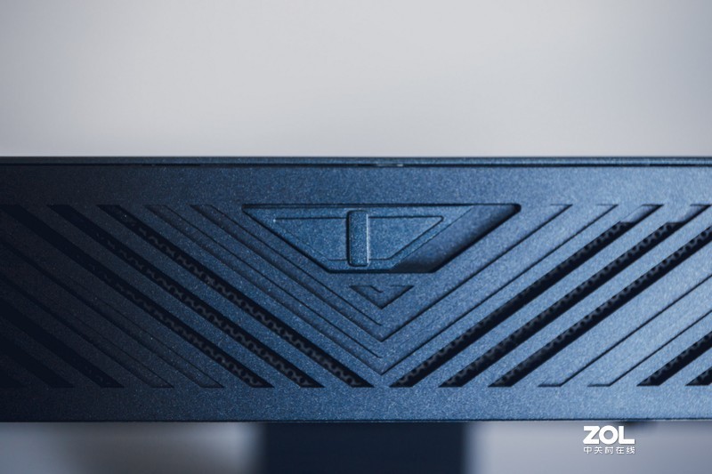 七彩虹iGame G-ONE电竞游戏一体机高温评测