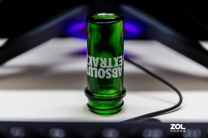 七彩虹iGame G-ONE电竞游戏一体机高温评测