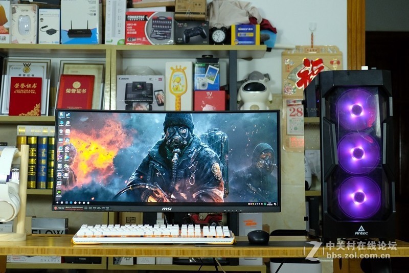 微星电竞显示器PAG301CR体验：超宽曲面屏，200Hz体验丝般顺滑