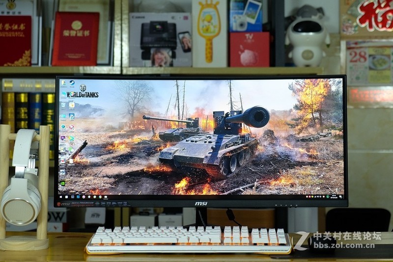 微星电竞显示器PAG301CR体验：超宽曲面屏，200Hz体验丝般顺滑