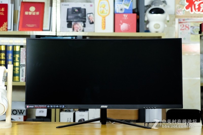 微星电竞显示器PAG301CR体验：超宽曲面屏，200Hz体验丝般顺滑