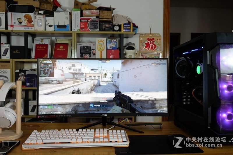 微星电竞显示器PAG301CR体验：超宽曲面屏，200Hz体验丝般顺滑