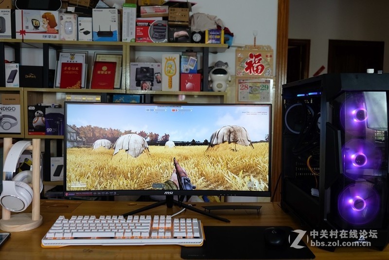 微星电竞显示器PAG301CR体验：超宽曲面屏，200Hz体验丝般顺滑