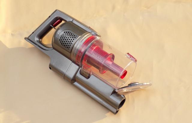 家有小尼熊吸尘器，细菌尘埃无处藏