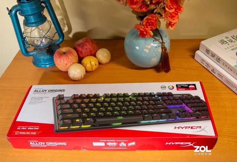 黑白双色键帽绘制个性键盘？——HyperX Alloy Origins 游戏机械键盘轻体验