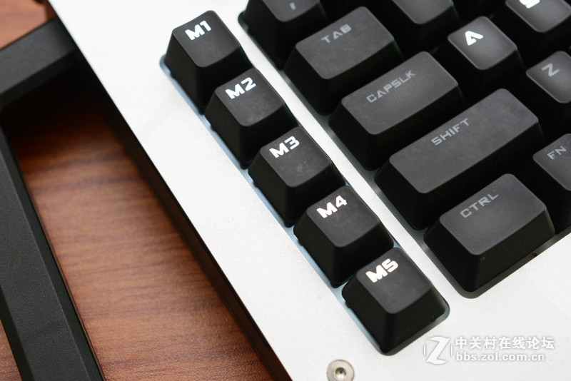 倚天剑、屠龙刀？两把高端机械键盘点评