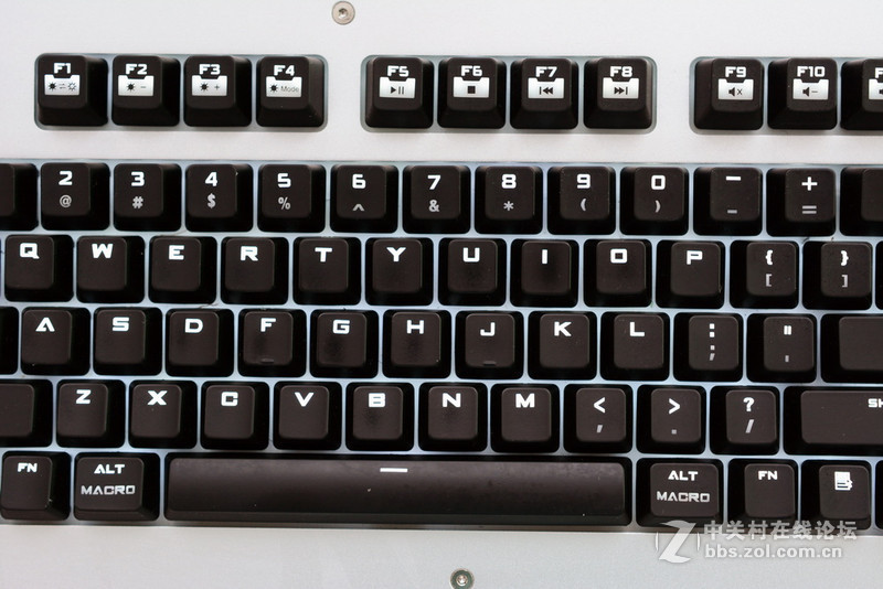 倚天剑、屠龙刀？两把高端机械键盘点评