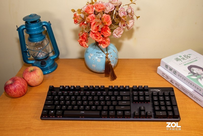 黑白双色键帽绘制个性键盘？——HyperX Alloy Origins 游戏机械键盘轻体验