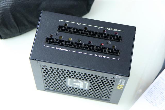 名副其实的甜品卡，2699元体验光追，铭瑄RTX2060体验