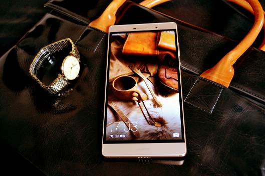 有身份有情怀  体验华为P8max高端商务魅力