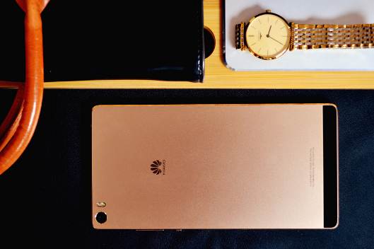 有身份有情怀  体验华为P8max高端商务魅力