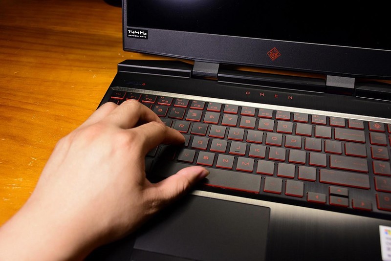 HP 惠普 暗影精灵4 Pro RTX2060显卡游戏本体验