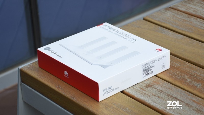 华为路由WS5200四核版：中小户型的网络助理