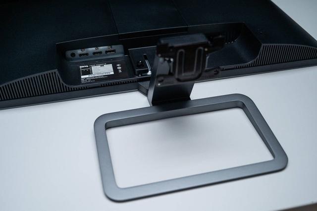 继续细分显示器新品类，明基EW2780Q护眼娱乐工作两不误