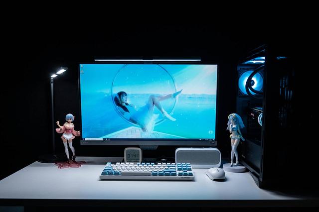 继续细分显示器新品类，明基EW2780Q护眼娱乐工作两不误