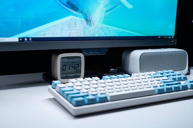 继续细分显示器新品类，明基EW2780Q护眼娱乐工作两不误