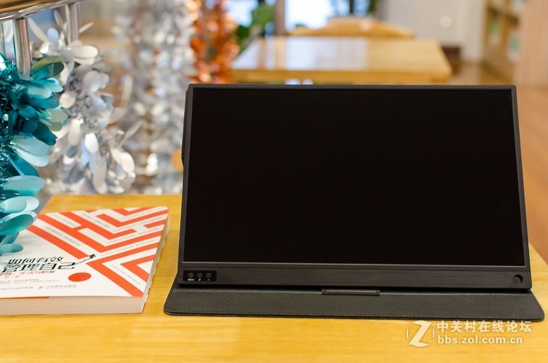 扩屏分屏轻松搞定，天宝便携显示器体验