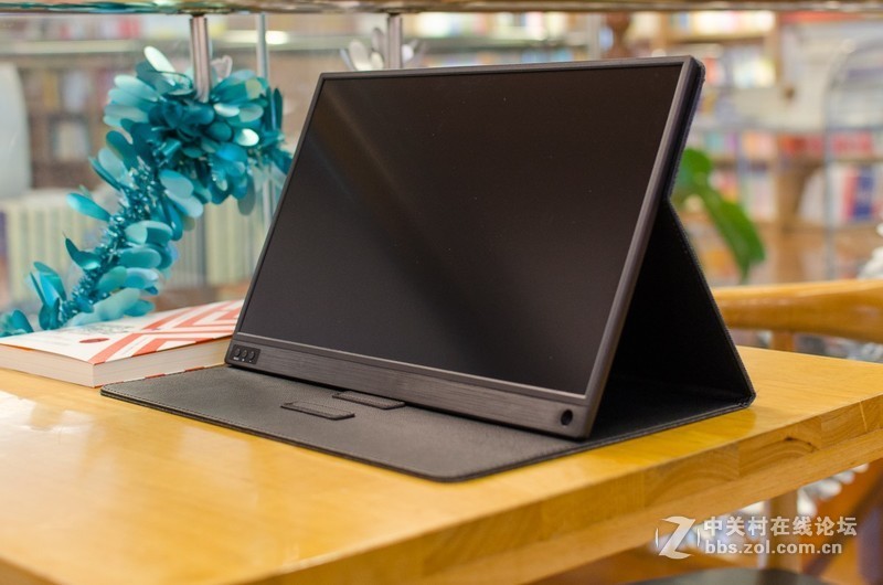 扩屏分屏轻松搞定，天宝便携显示器体验