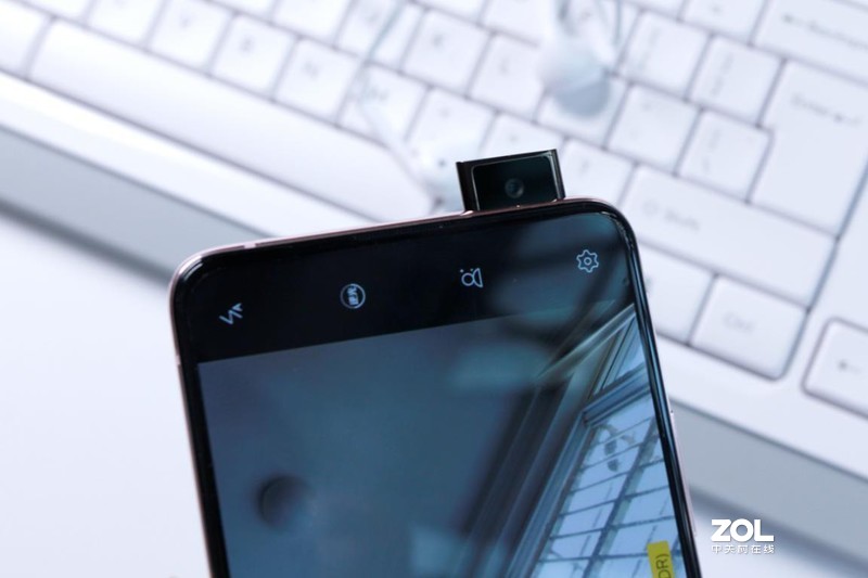 你的夏天是什么颜色？vivo X27印象夏日版，你的季节时尚单品