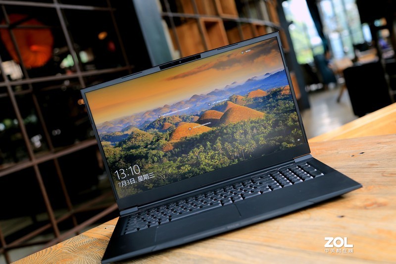 把台式机配件装在笔记本中的体验，火影B9上手