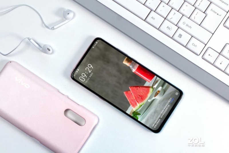 你的夏天是什么颜色？vivo X27印象夏日版，你的季节时尚单品