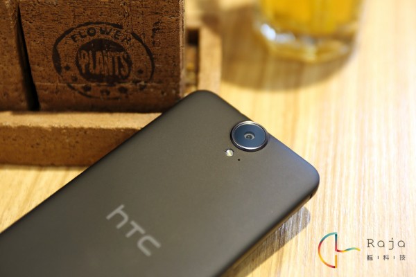 优雅时尚的大眼睛 HTC One E9+ 细节图