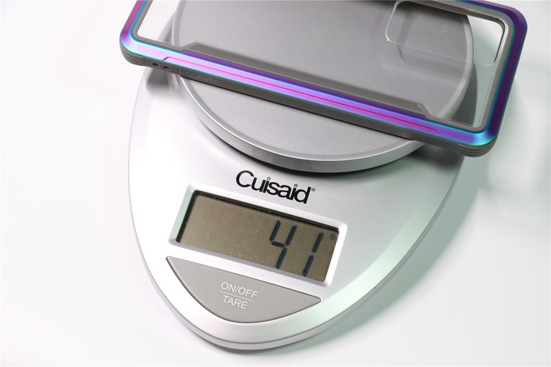 颜值出众 军规防摔--Defense决色小彩壳