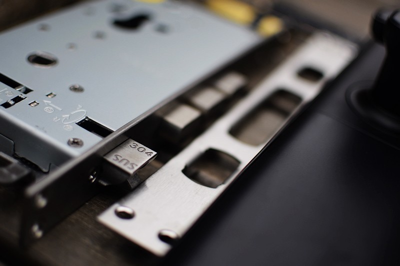 无网络也可以 密码盘自设定 青松沃德智能指纹锁L12 体验