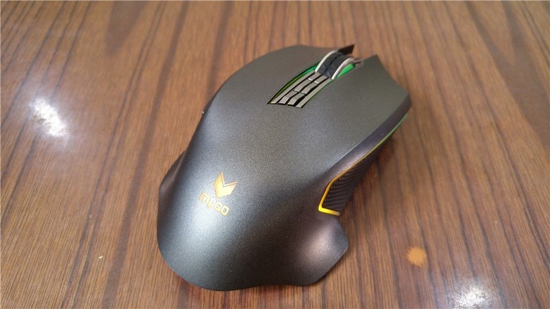 炫酷幻彩 无线畅玩——雷柏V20PRO双模无线幻彩RGB游戏鼠标体验