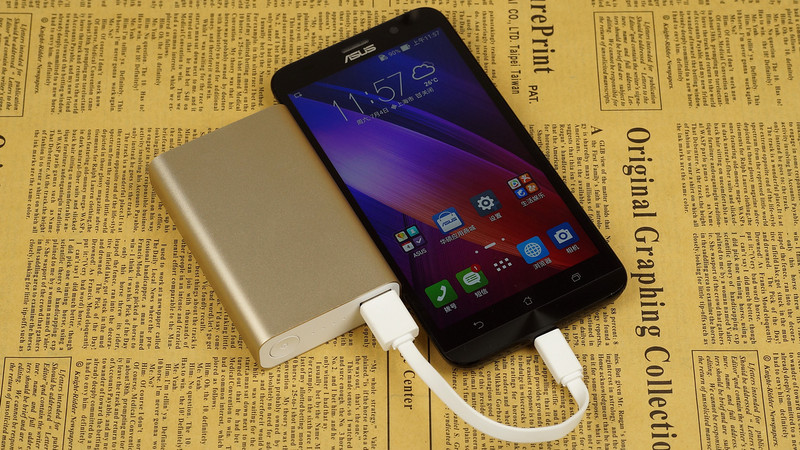 华硕 ZenPower 充电体验  两款上万毫安时电源对比测试