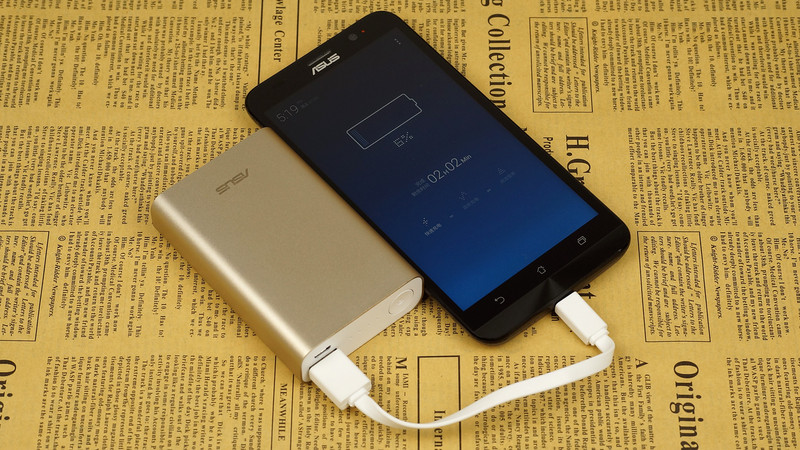 华硕 ZenPower 充电体验  两款上万毫安时电源对比测试