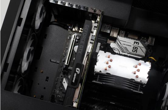 ATX2.0与ATX3.0机箱烤机温度对比测试，竖装显卡真的会把风挡死？