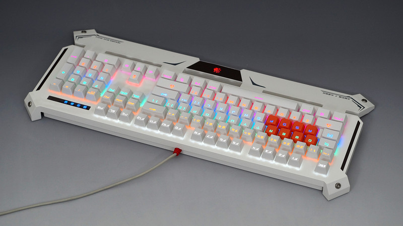 血手幽灵B740光轴机械键盘进阶评测   视频加拆解