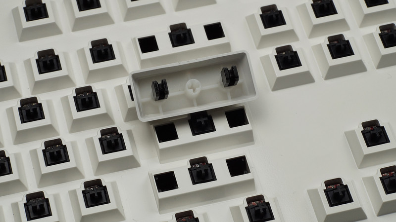 血手幽灵B740光轴机械键盘进阶评测   视频加拆解