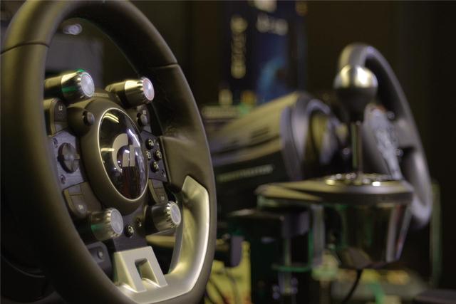 又一个以竞技为核心的赛车游戏来了，你的竞技方向盘准备好了吗？