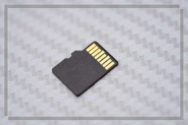 #外设# 哪个值得买？—带你看TF卡10年进化史