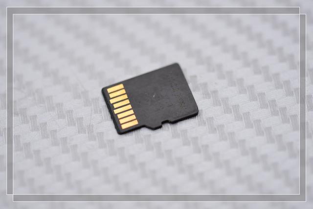 #外设# 哪个值得买？—带你看TF卡10年进化史