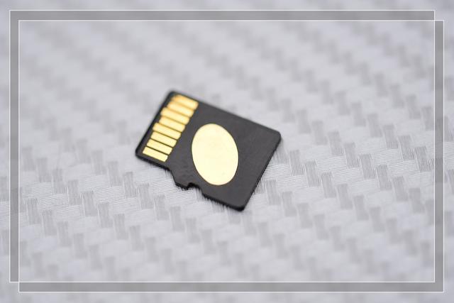 #外设# 哪个值得买？—带你看TF卡10年进化史