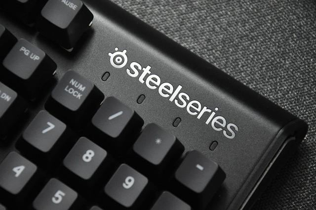 高冷范，赛睿APEX  M750机械键盘开箱