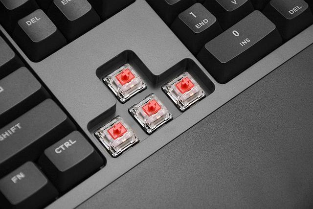 换成国产轴就骨折半价，TT这款三模机械键盘618能火？