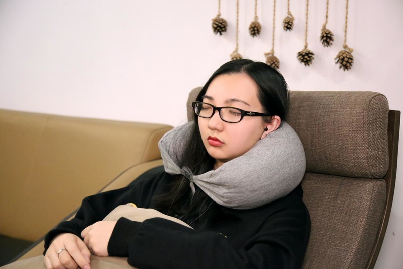 女友耳朵痛，或许你该试试这款别致的小耳道女性专用耳机