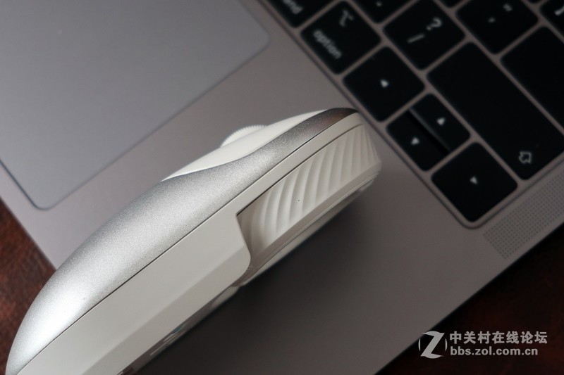 精致便携 动静皆宜——达尔优UFO飞碟无线鼠标体验