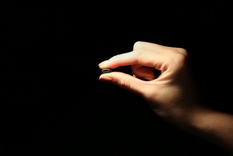 女友耳朵痛，或许你该试试这款别致的小耳道女性专用耳机