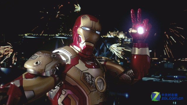 手机屏摄:HTC One M9+拍钢铁侠战衣MK42