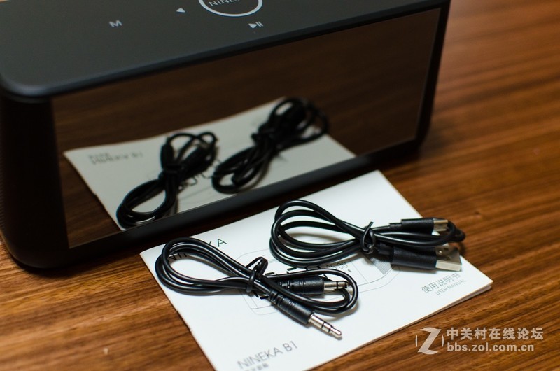 无线音箱+闹钟+触控，南卡钟表音箱的性价比不错