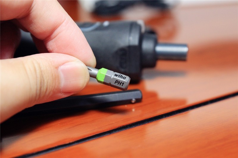 wiha zu Hause电助力螺丝刀评测：防滑丝设计让传统螺丝刀下岗