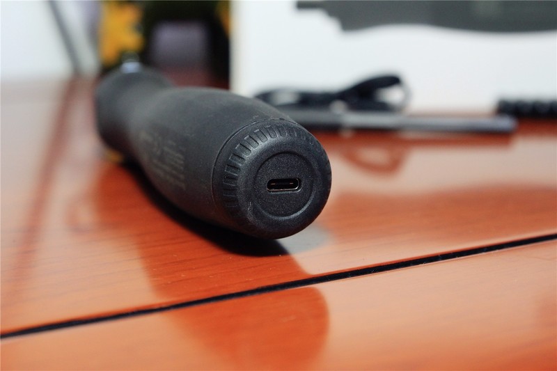 wiha zu Hause电助力螺丝刀评测：防滑丝设计让传统螺丝刀下岗