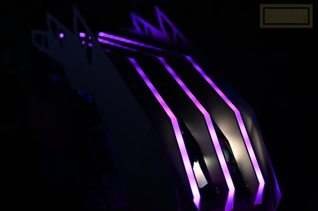 钢筋铁骨的肌肉型机箱，科幻风的大水牛铁血战士体验