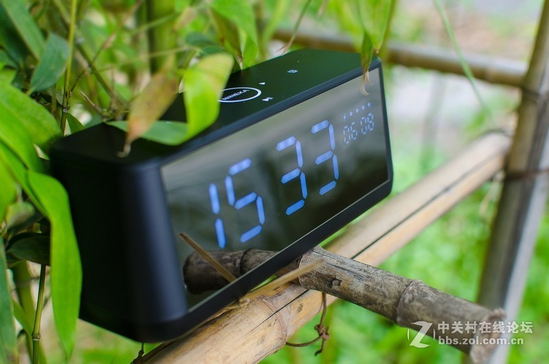 无线音箱+闹钟+触控，南卡钟表音箱的性价比不错