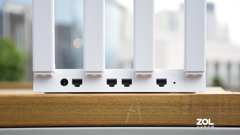 华为路由WS5200四核版：中小户型的网络助理